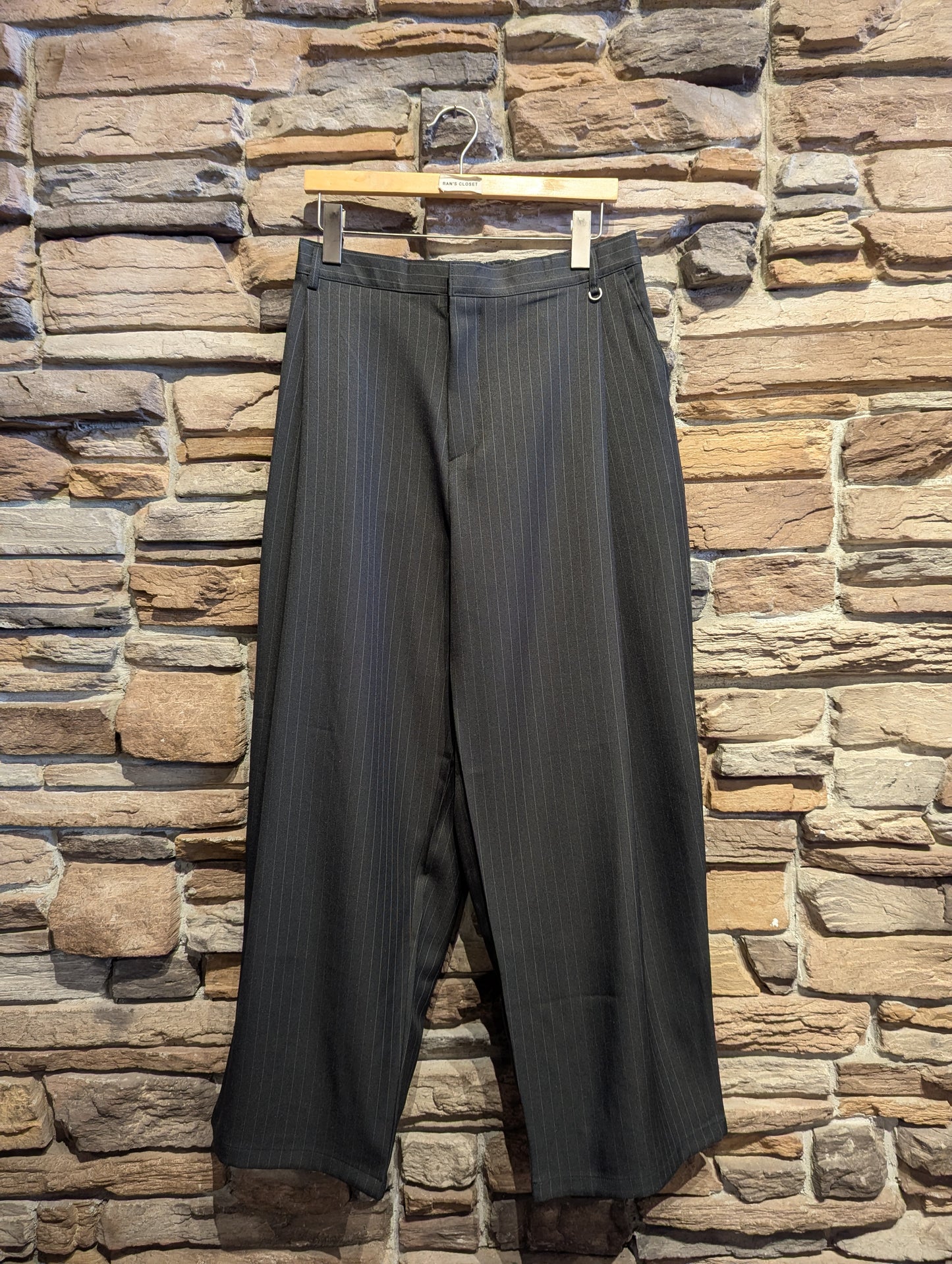 Dapper Pleated Ring Trouser