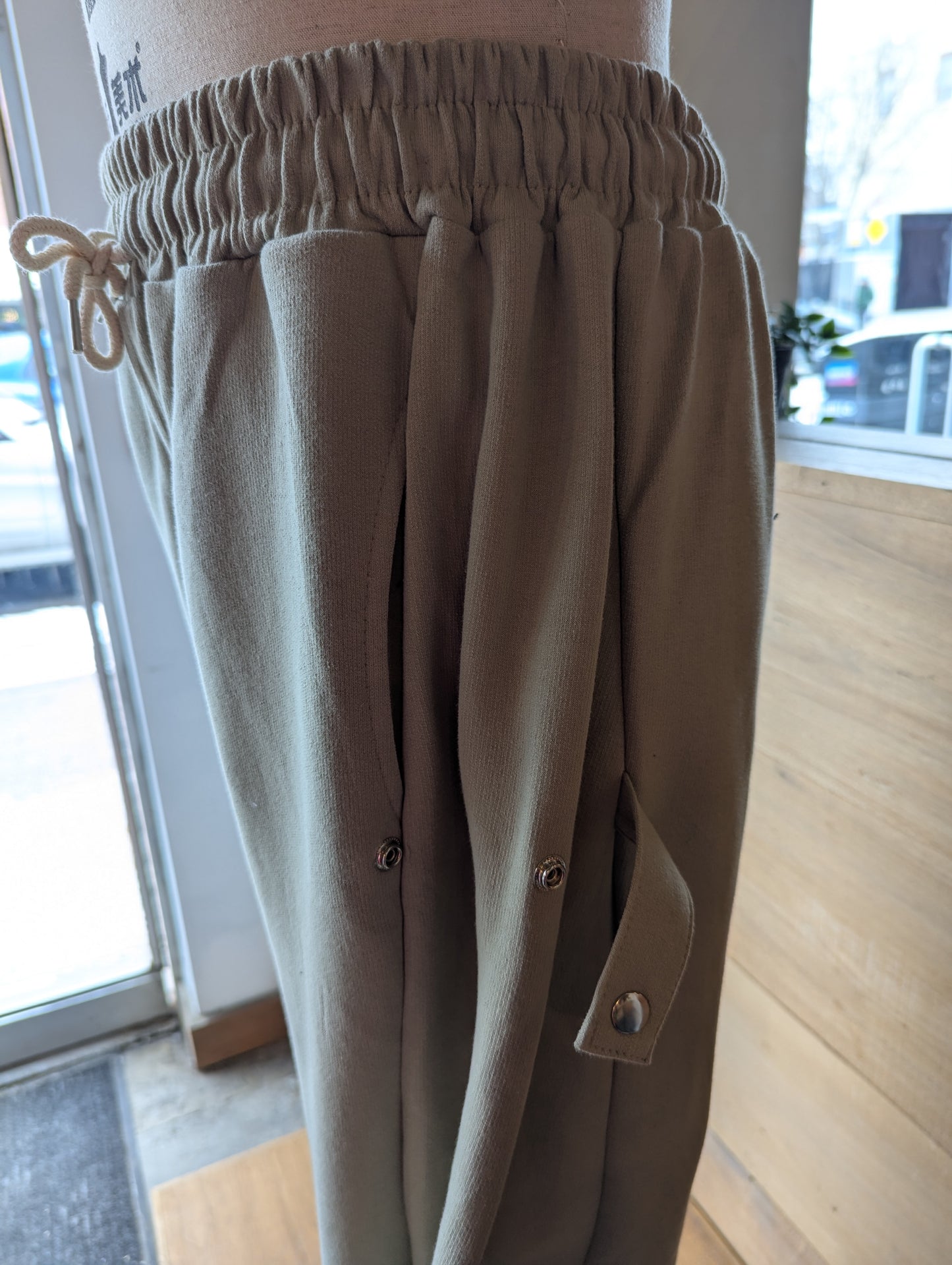 Lounge Around Side Snap Sweatpants