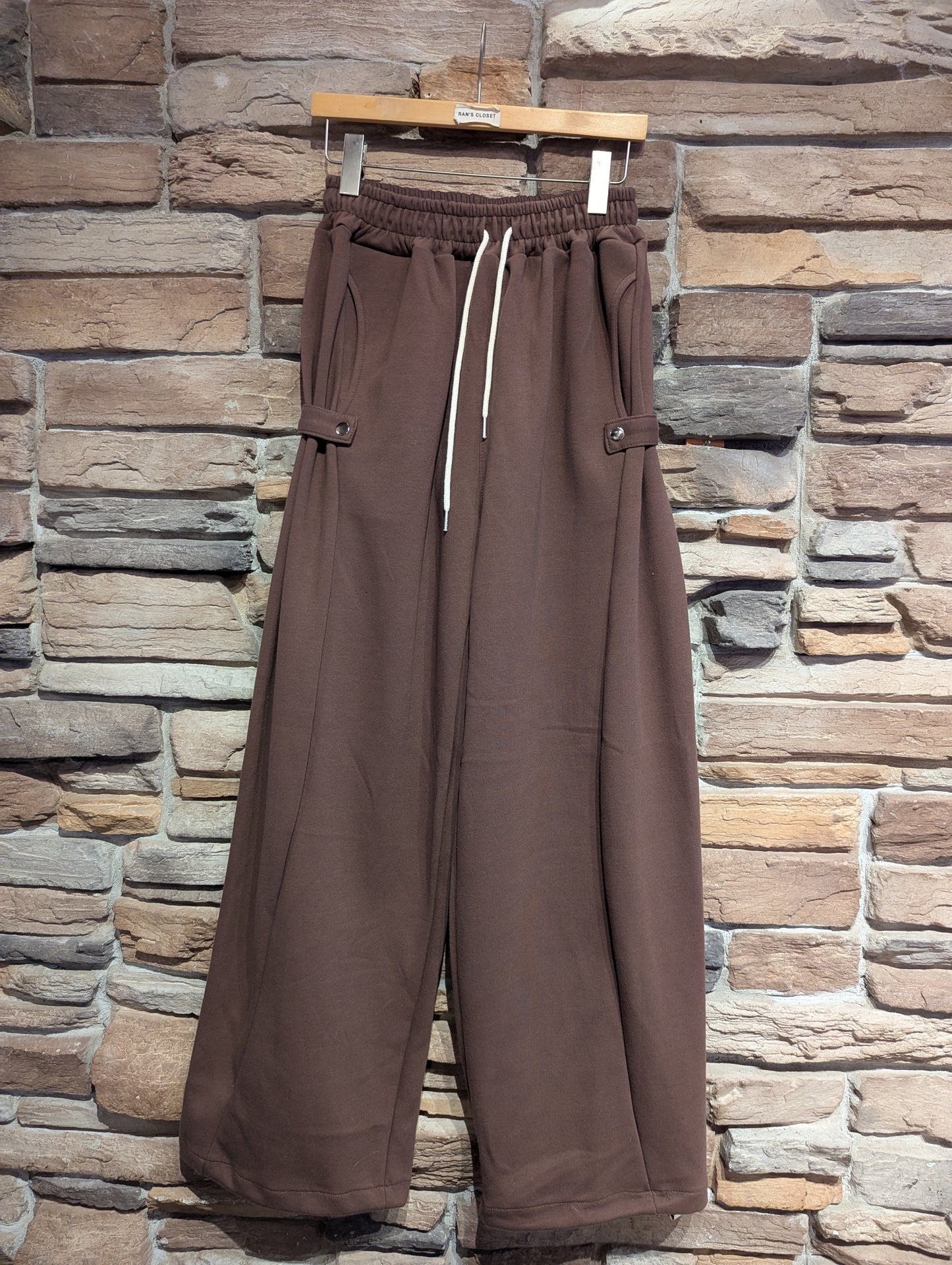 Lounge Around Side Snap Sweatpants