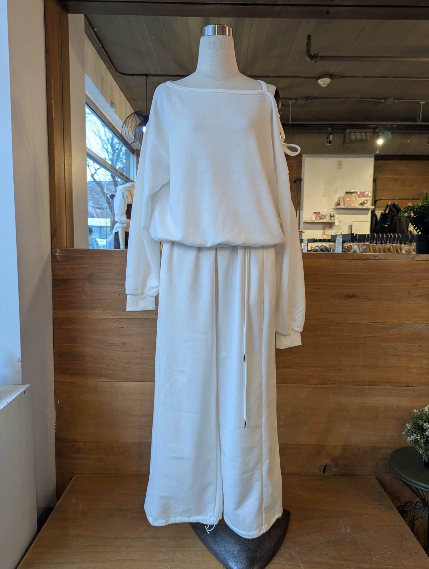 Off-Duty Lounge Set