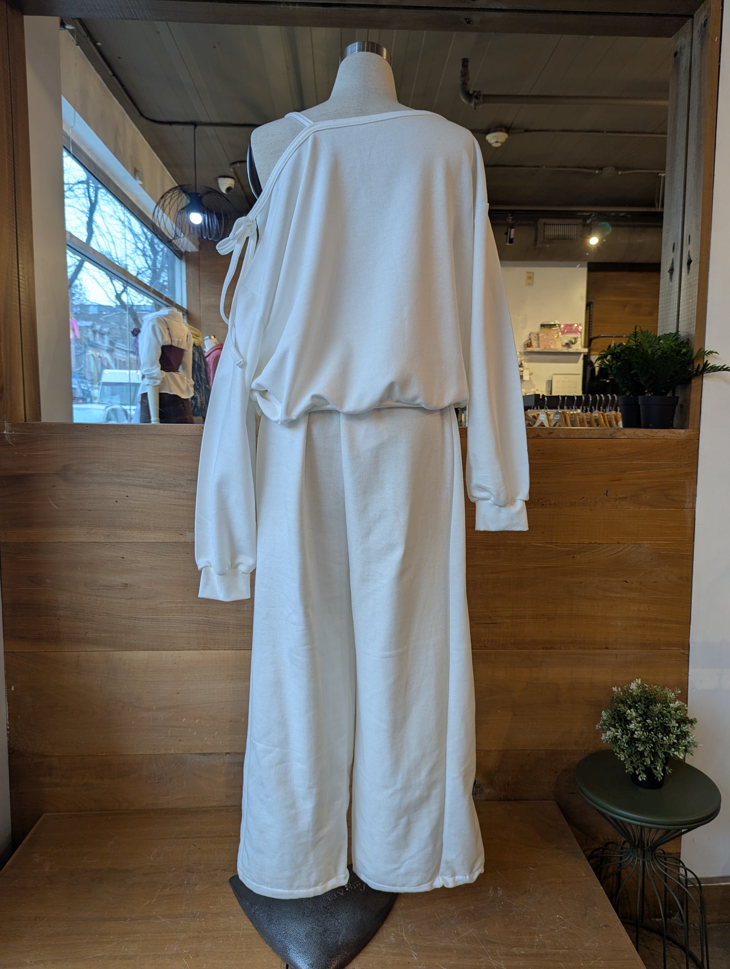 Off-Duty Lounge Set