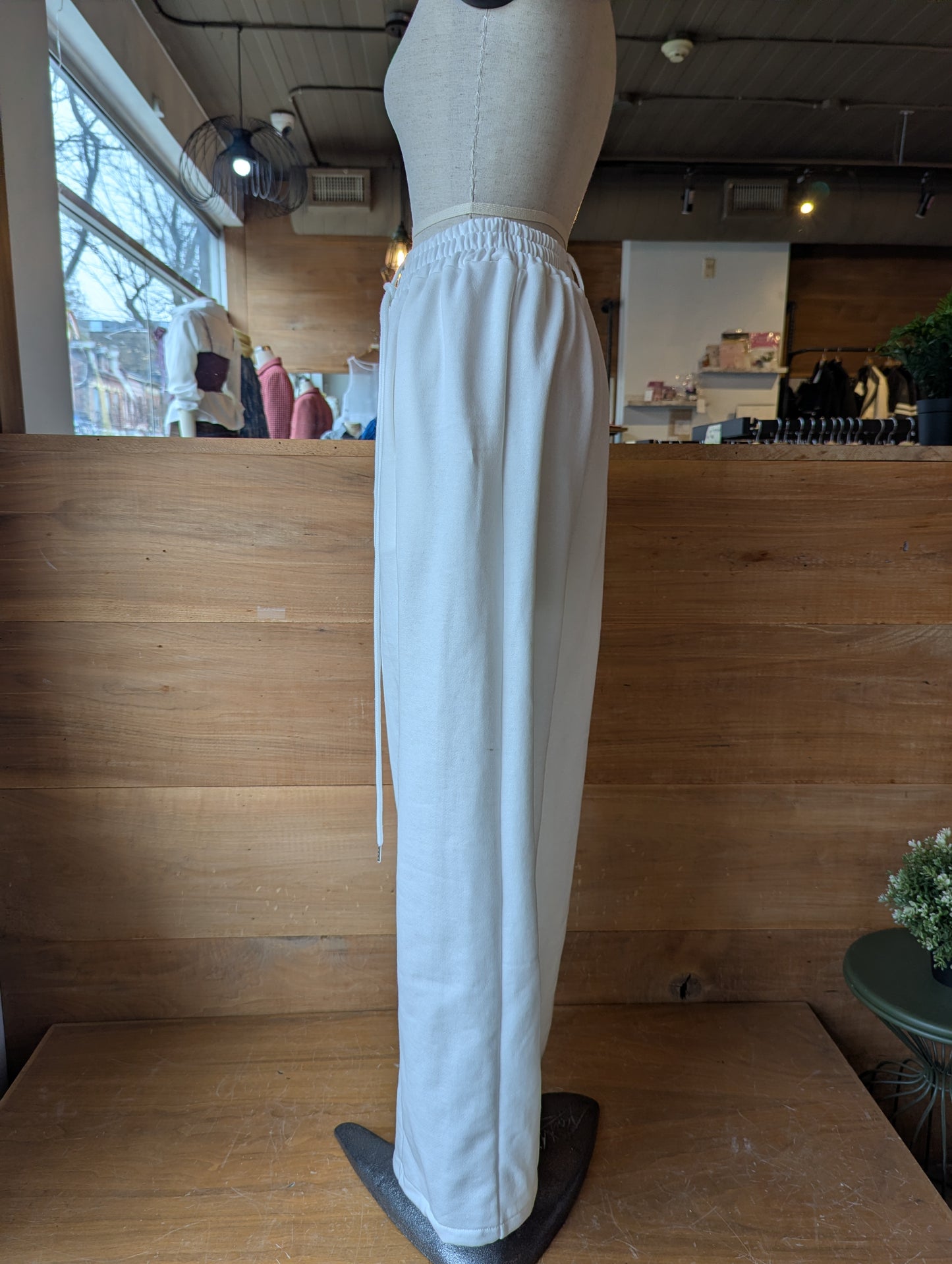 Off-Duty Lounge Set
