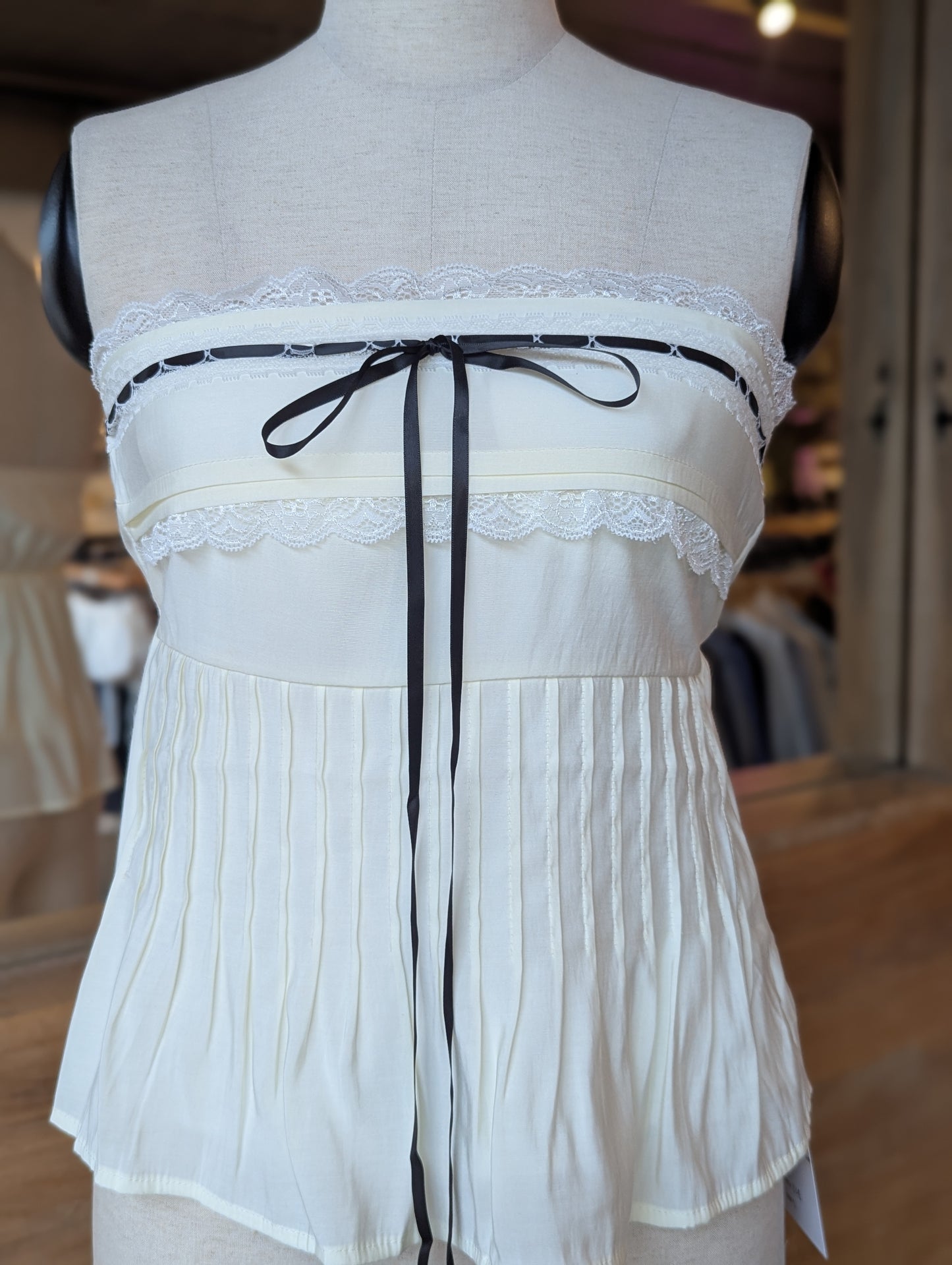 Coquette Ribbon Strapless Top