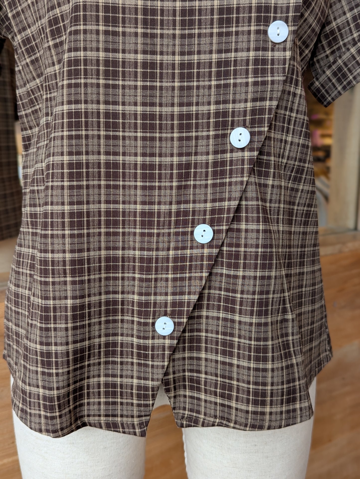 Crossbutton Café Top