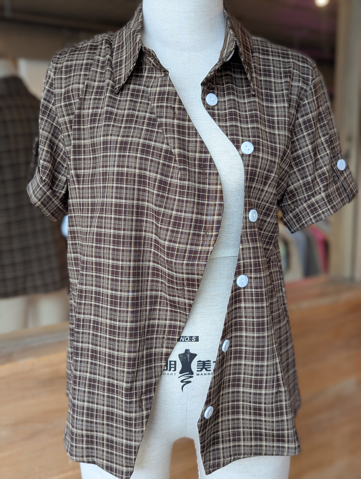 Crossbutton Café Top