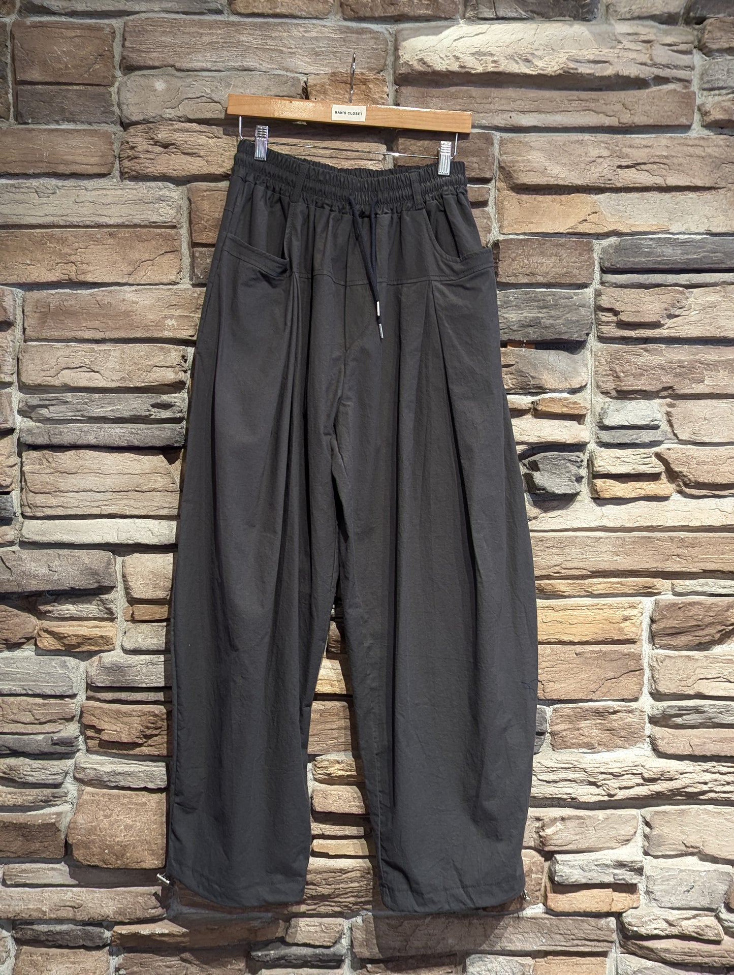 Windrise Pleated Wide-Leg Pant