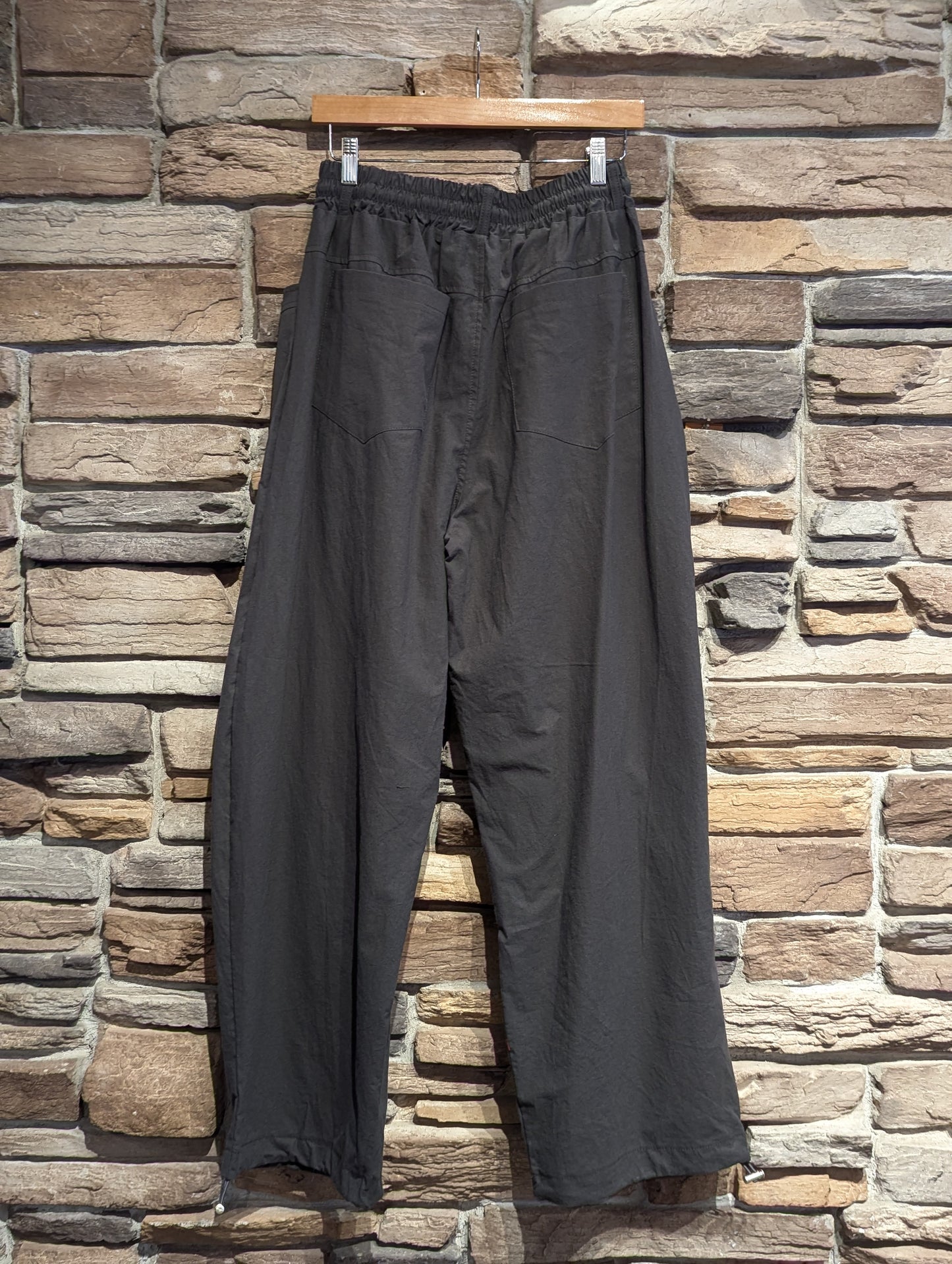 Windrise Pleated Wide-Leg Pant