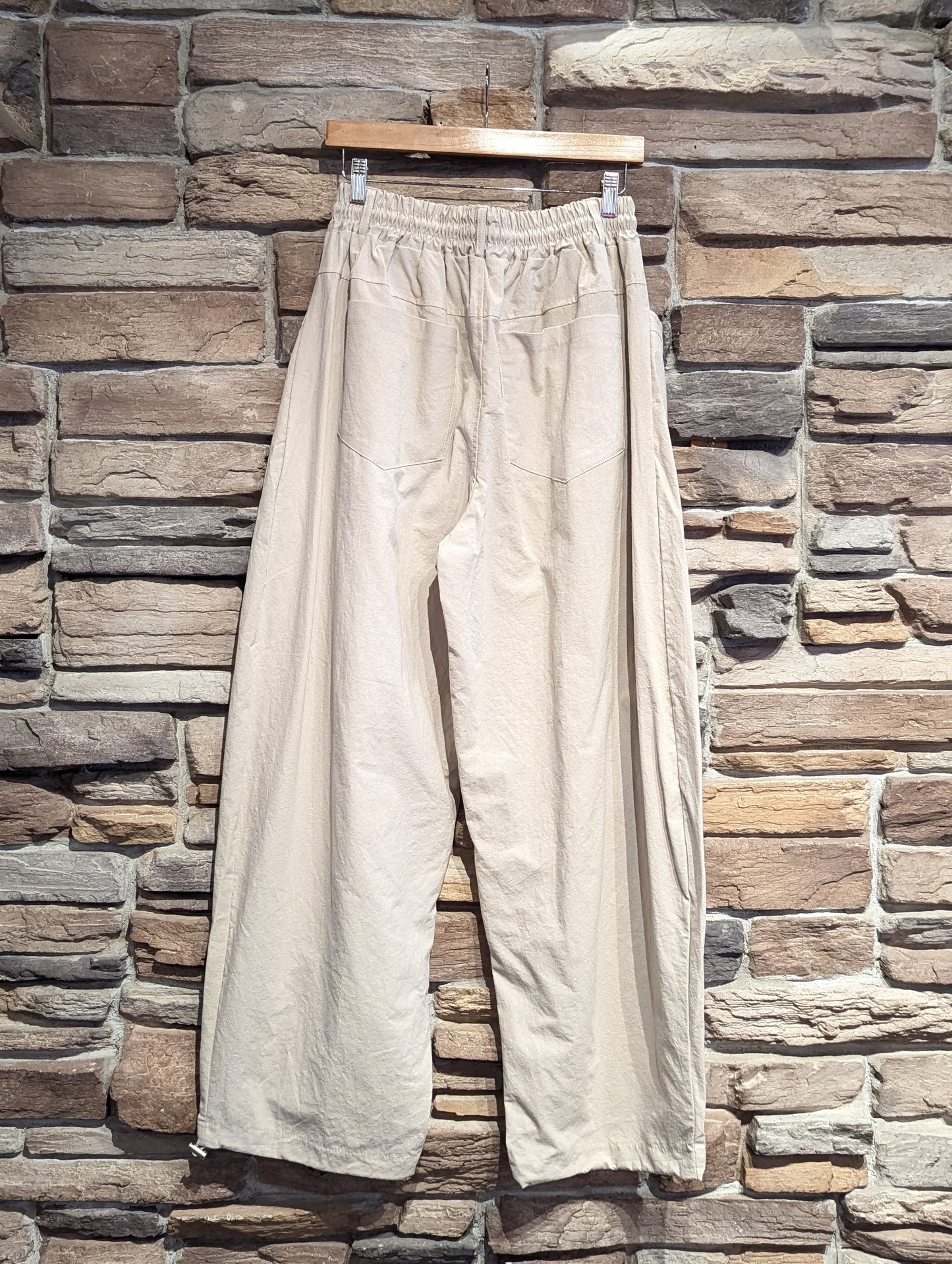 Windrise Pleated Wide-Leg Pant