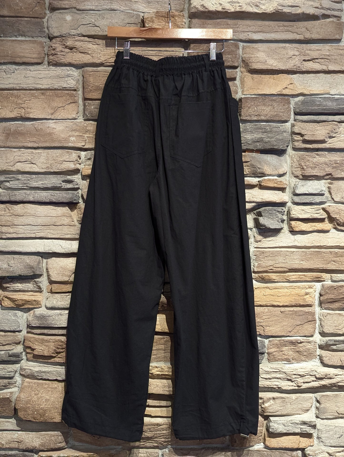 Windrise Pleated Wide-Leg Pant