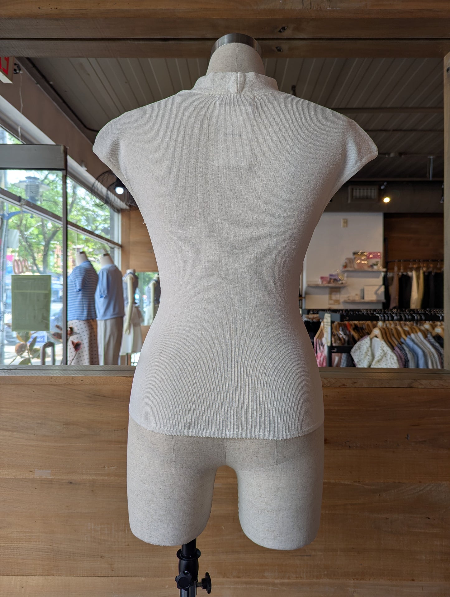Minimal Sculpt Top