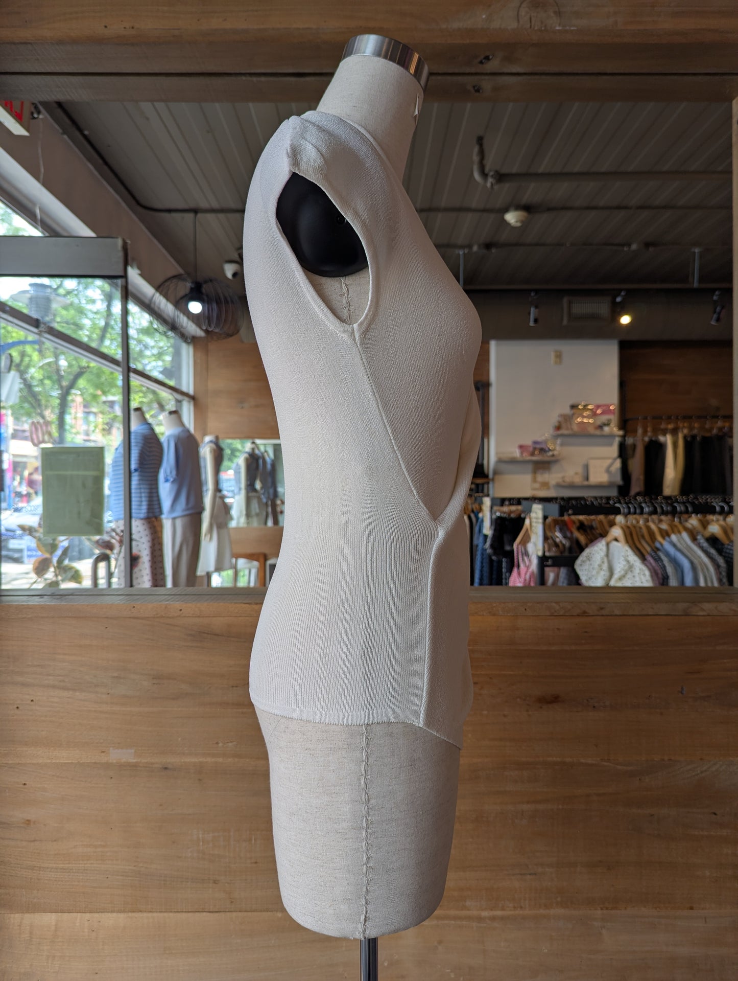 Minimal Sculpt Top