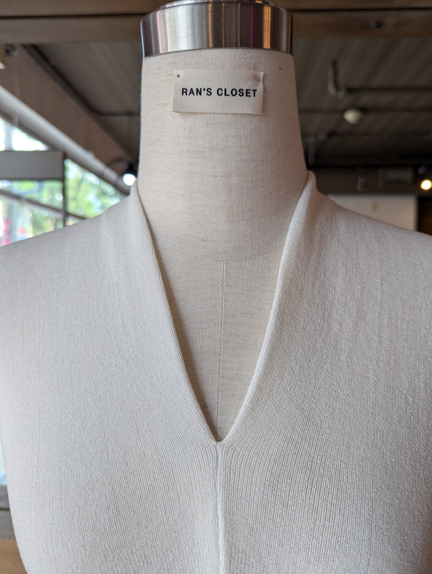 Minimal Sculpt Top