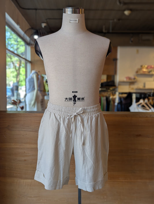 Weekend Ease Linen Shorts