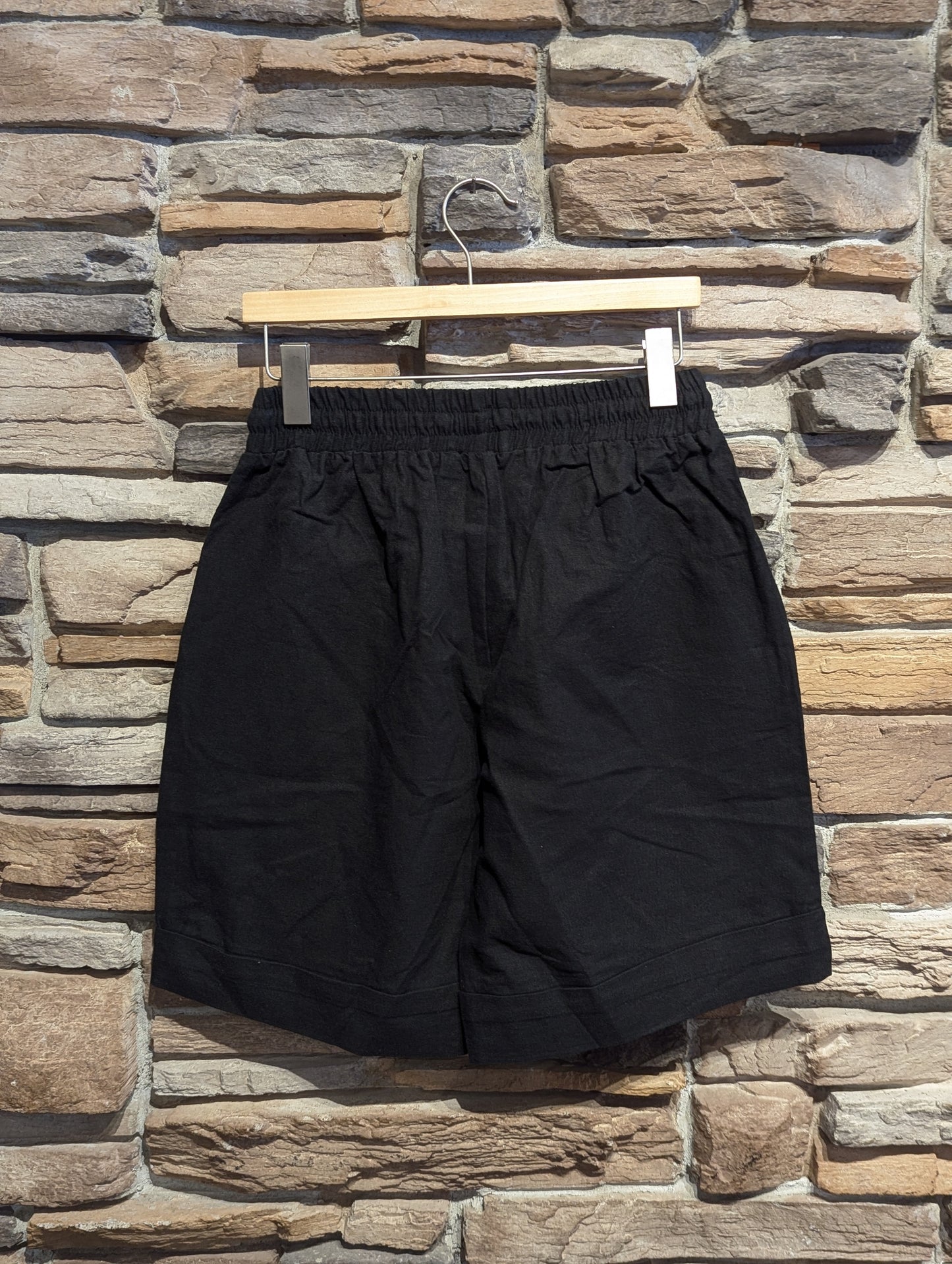 Weekend Ease Linen Shorts