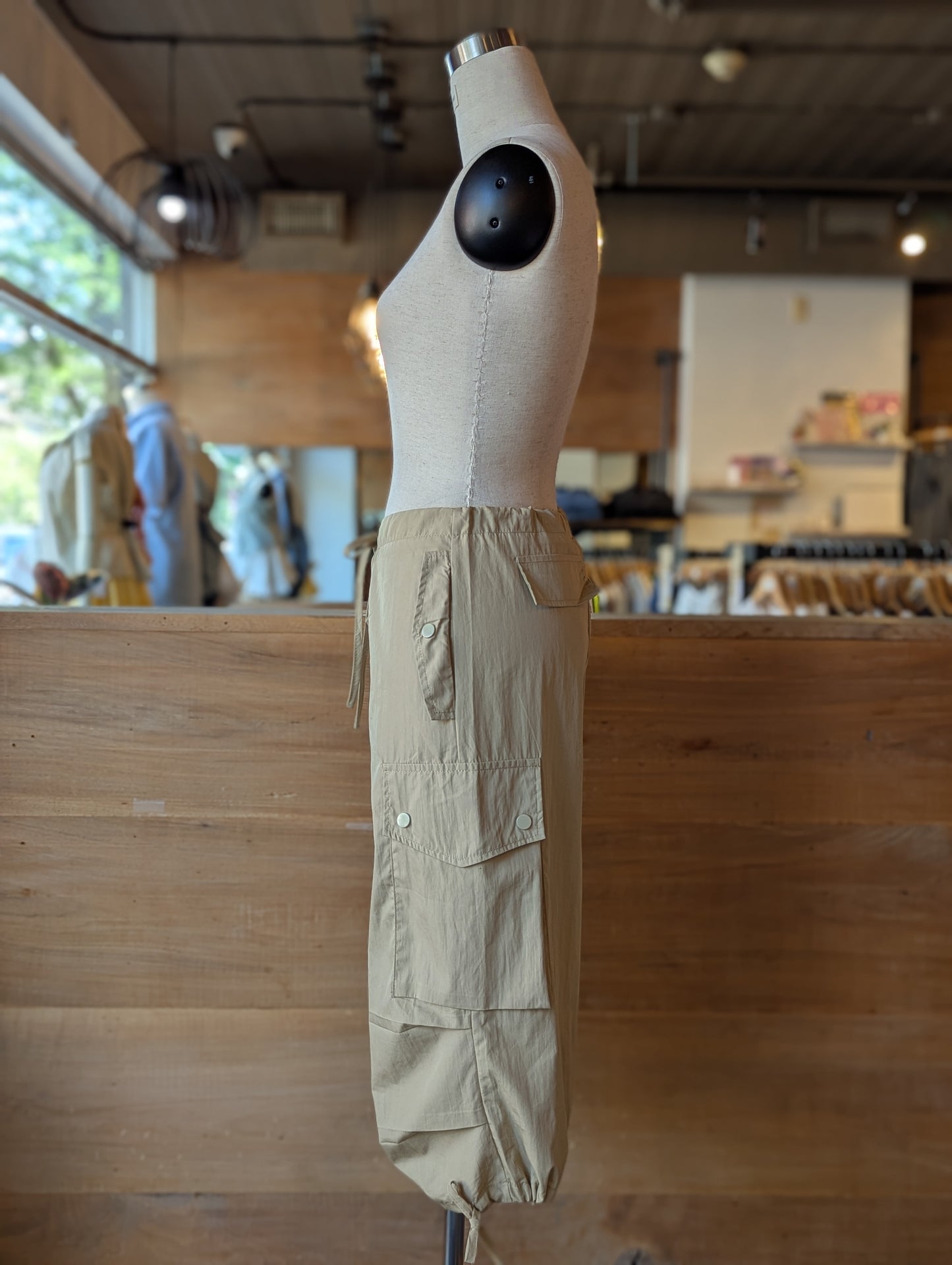 Scout Utility Cargo Capri Pants