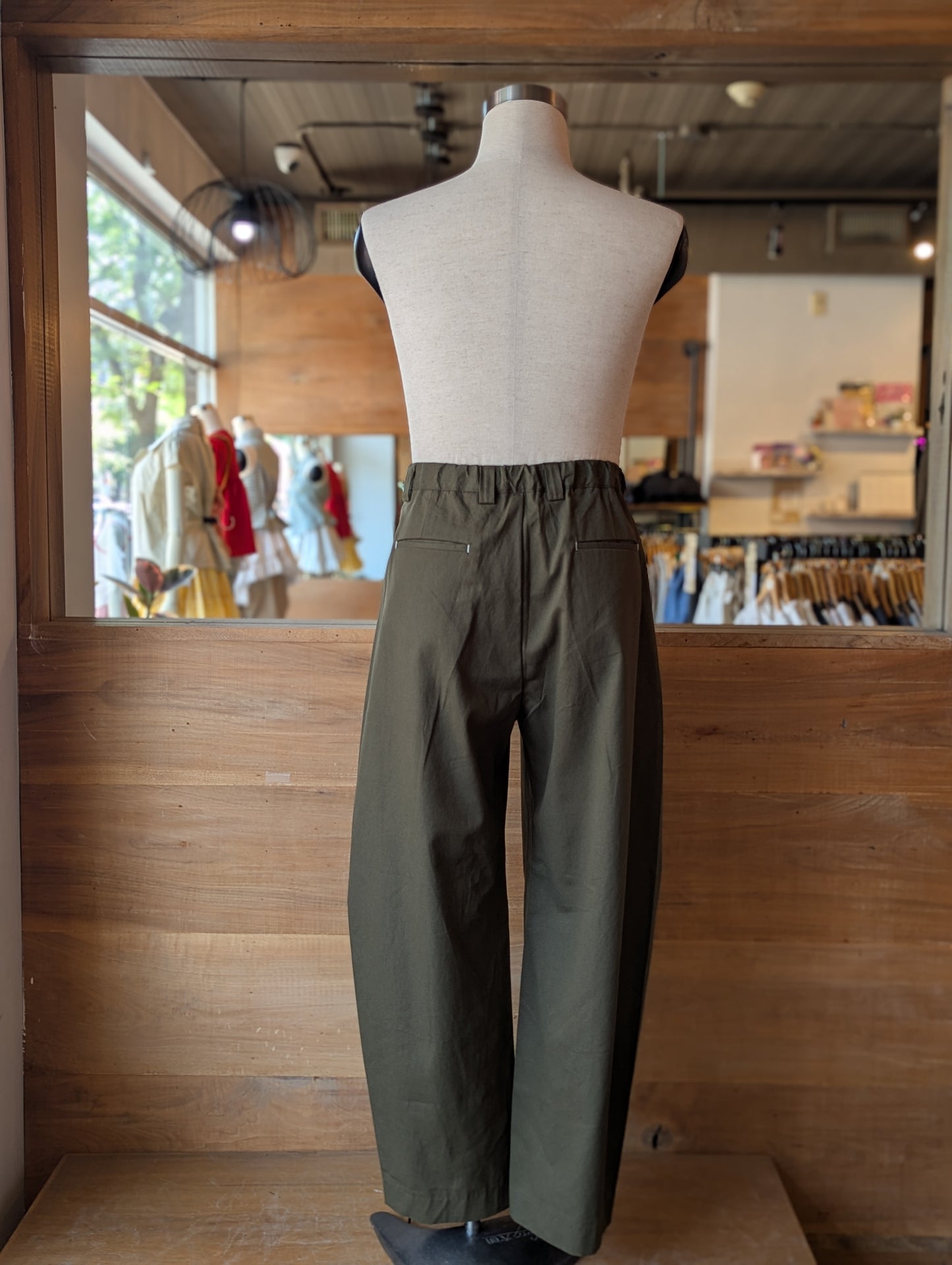 Volume Chino Pants