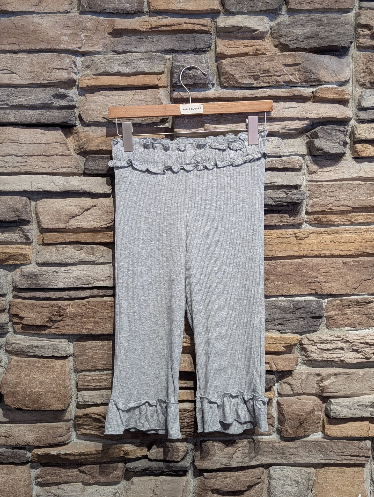 Ruffle Baby Capri