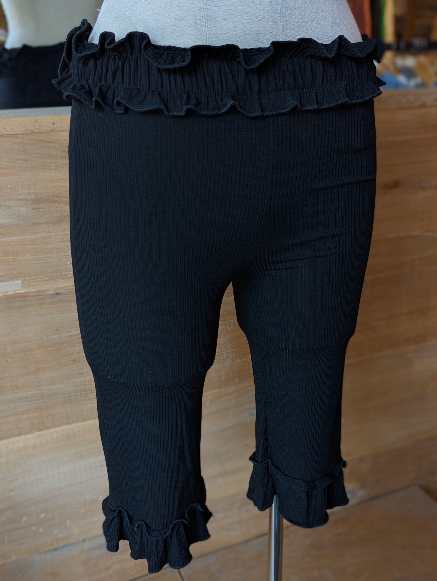 Ruffle Baby Capri