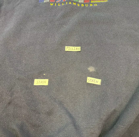 Vintage Busch Gardens Williamsburg Navy Blue Crewneck