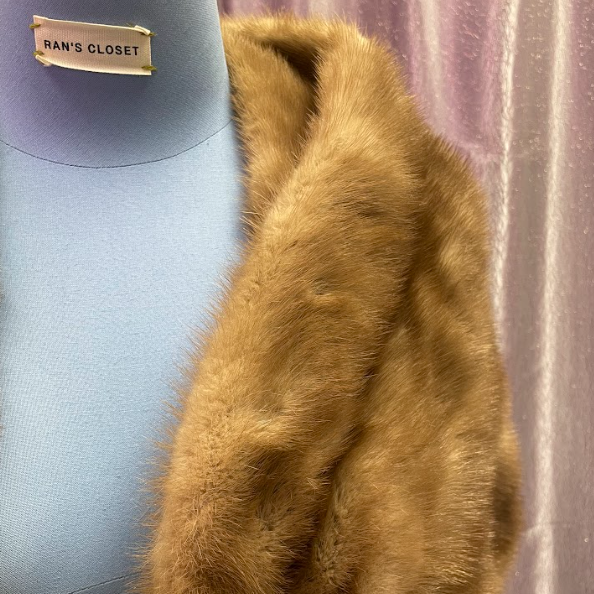 Vintage Fur Shawl With Layered Collar Detail