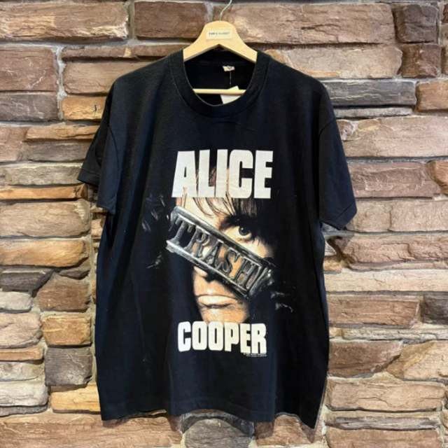 Vintage 1989/90 "Alice Cooper Trashes Canada" Tour Band T-Shirt