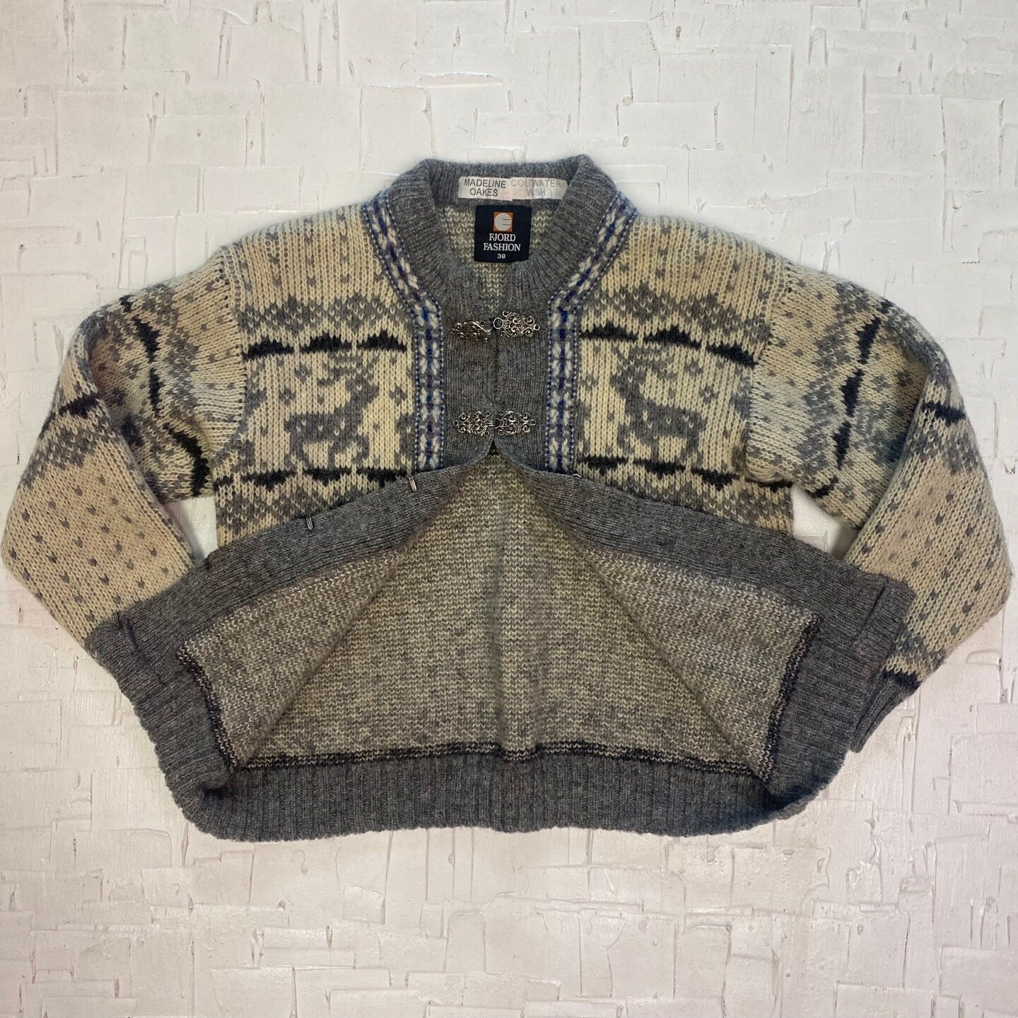 Vintage Fjord Fashion Wool Knit Norwegian Sweater with Metal Button Clasps | Vintage Knit Sweater | Deer Design | Size 38 / Small | M-3021