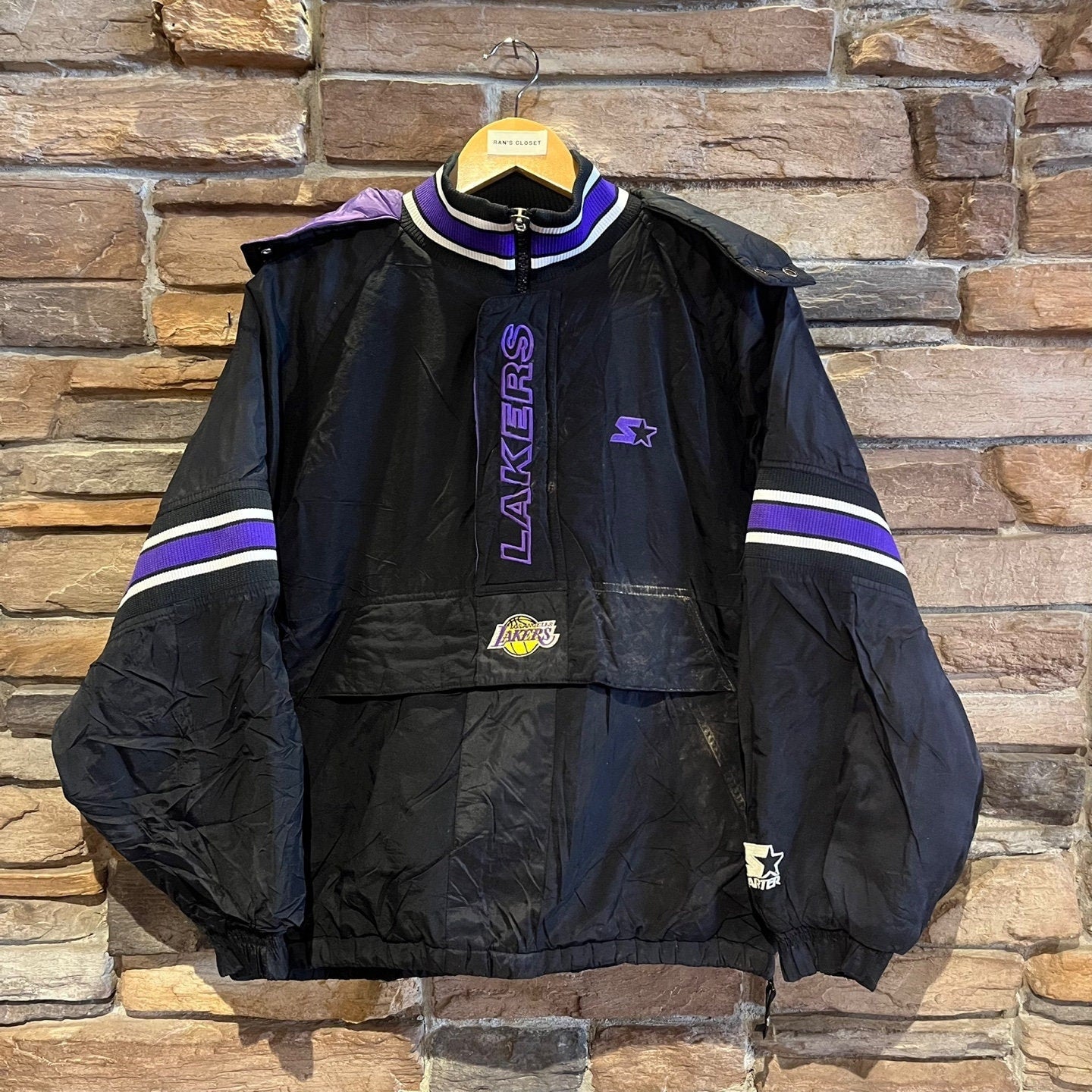 Vintage Official Licensed Los Angeles Lakers Jacket | Vintage Jacket | NBA Lakers Merchandise Jacket | Men's Size L | SKU STQ-3444