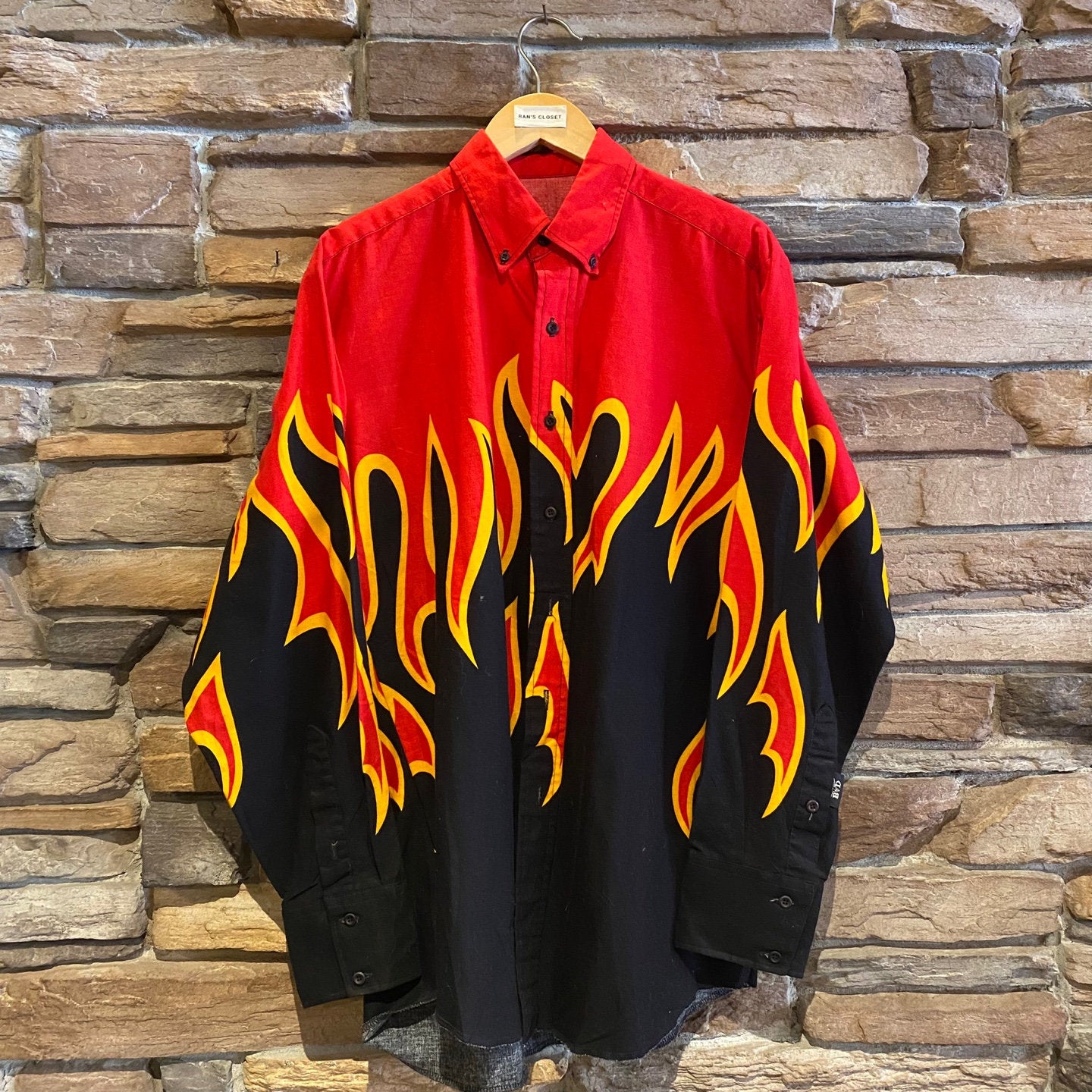 Vintage Brooks & Dunn Bright Red Flame Button Up Shirt | Vintage Button Down | Tri-Coloured Flame Design | Men's Size L | SKU: NPQ-2022