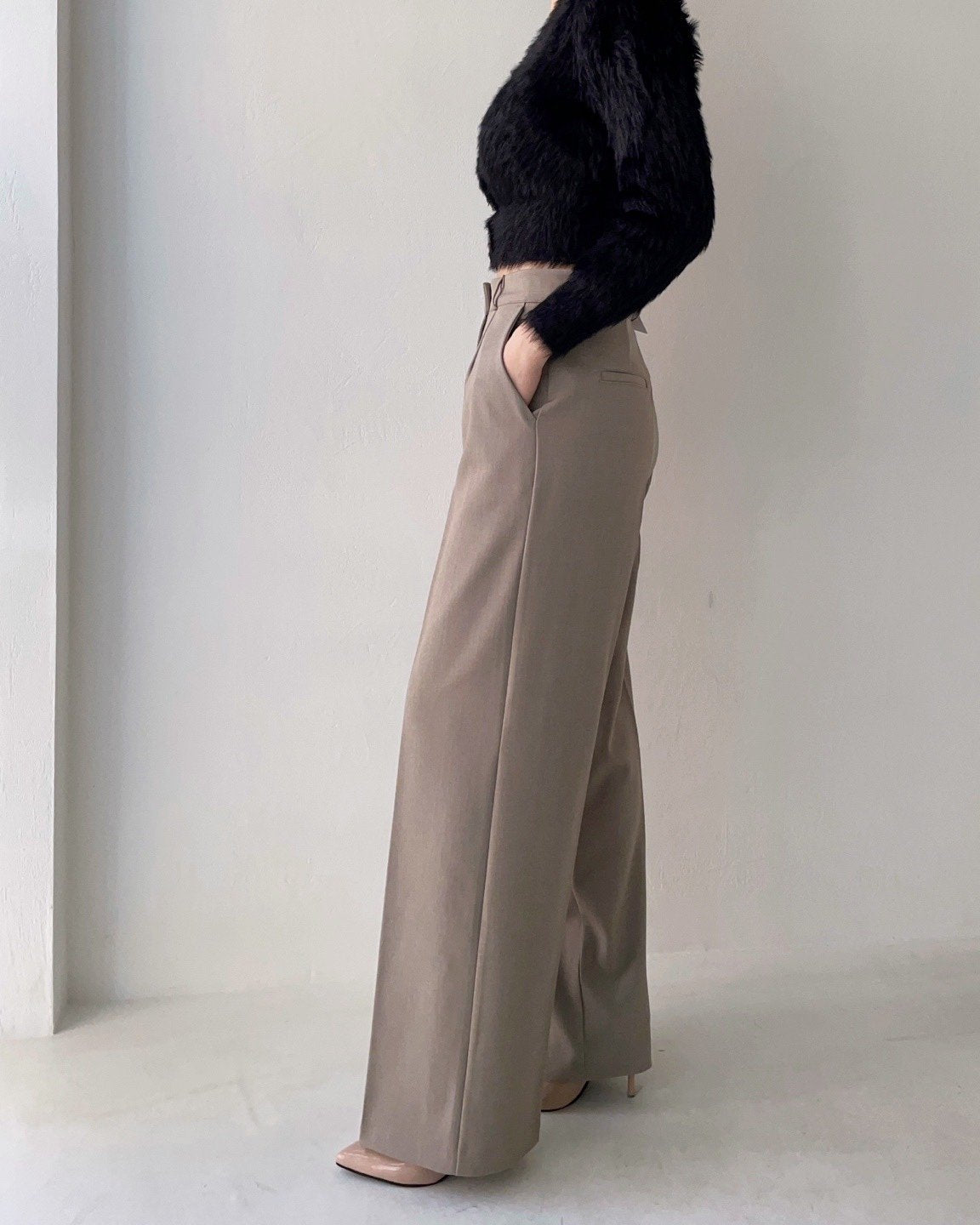 Mid-rise straight leg pants