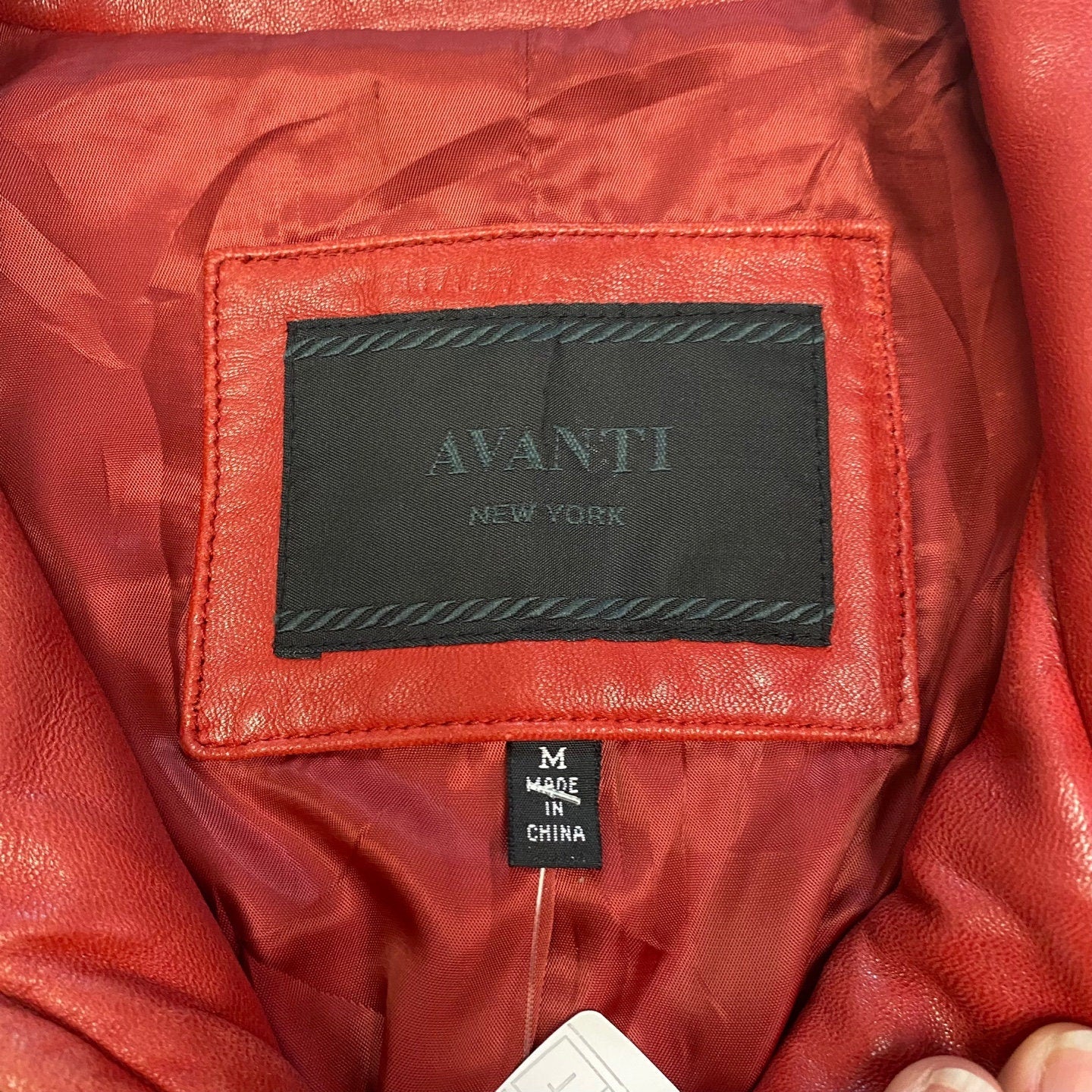 Vintage Red Leather Jacket | Vintage Jacket | Avanti New York | Genuine Leather | Cropped Jacket | Red | Women's Size M |  ST-2136