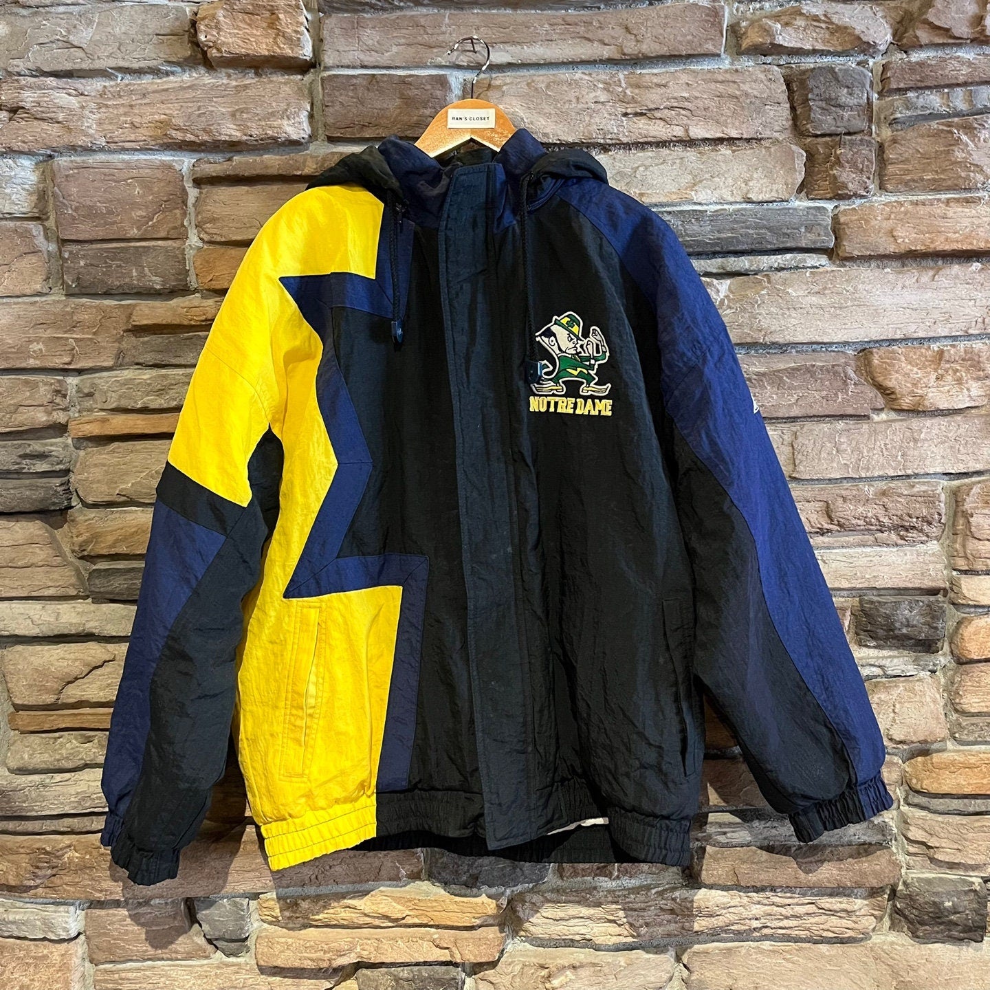 Vintage Notre Dame Tri-Coloured Varsity Ski Jacket | Vintage Winter Jacket | Apex One | Blue Black Yellow | Men's Size L | SKU: STQ-3322