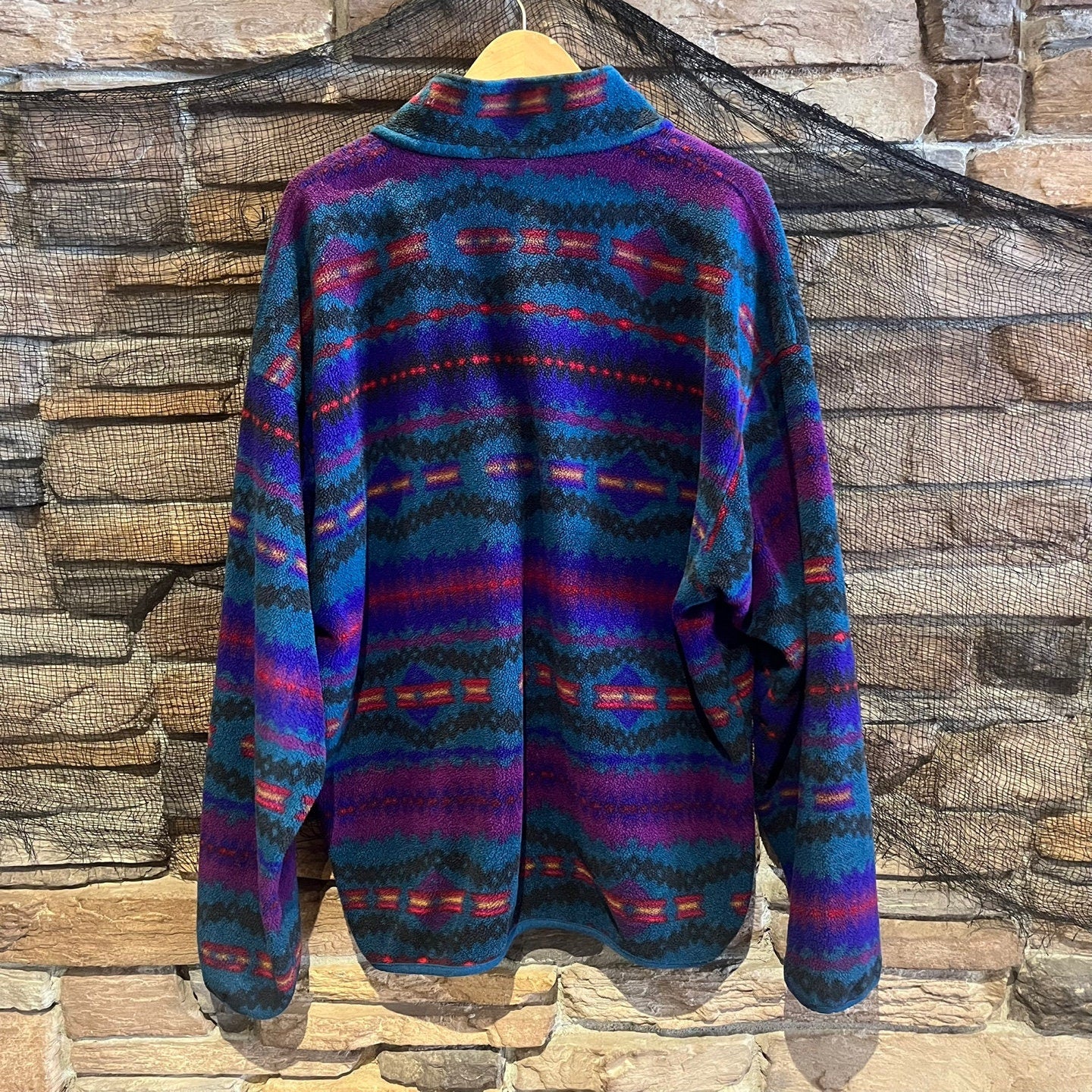 Vintage Patagonia Fleece With Geometric Zig-Zag Pattern and Snap Closure | Vintage Purple Sweater | Made in USA | Size XL | STQ-3342